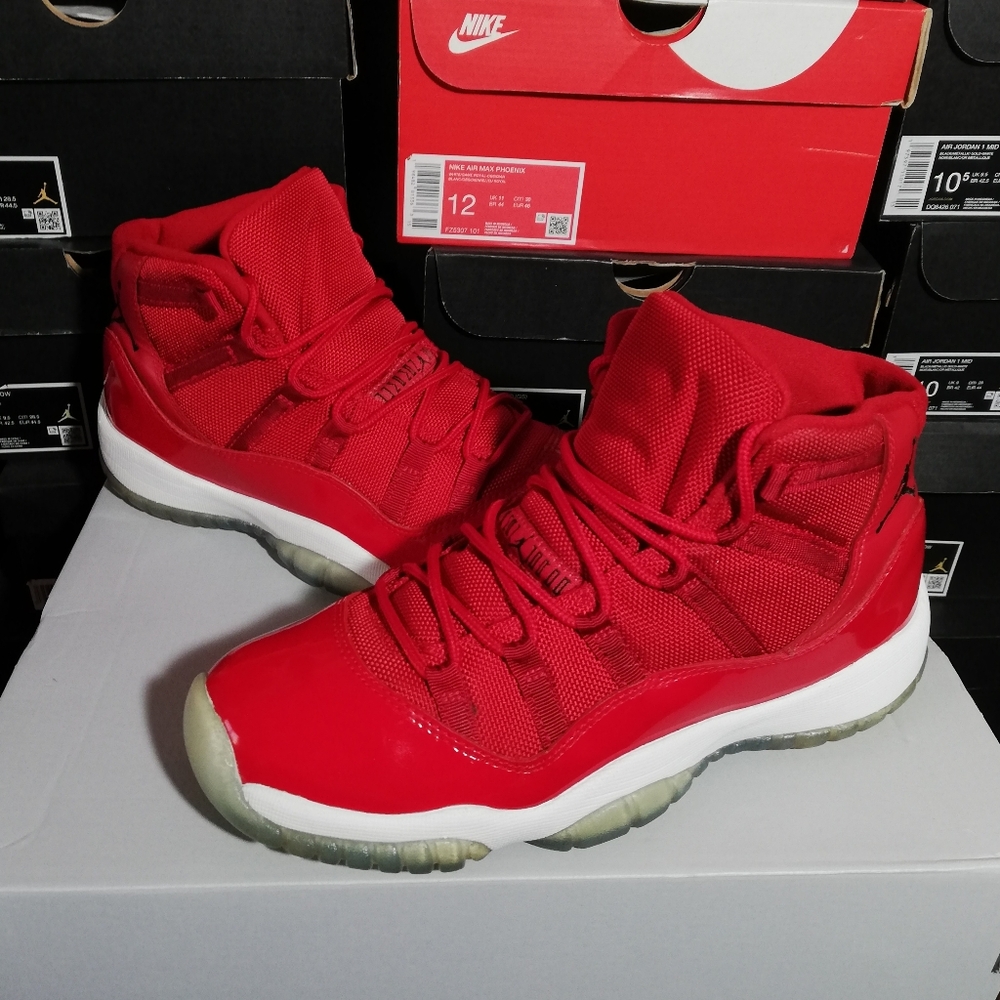 AIR JORDAN 11 RETRO "WIN LIKE 96" WOMEN'S US SIZE 8.5 GREAT COND